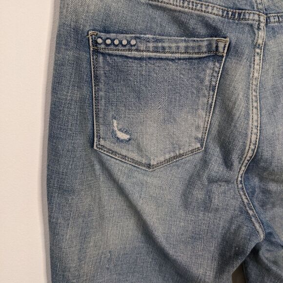 BlankNYC The Bond Mid Rise Skinny Jeans - Picture 9 of 11